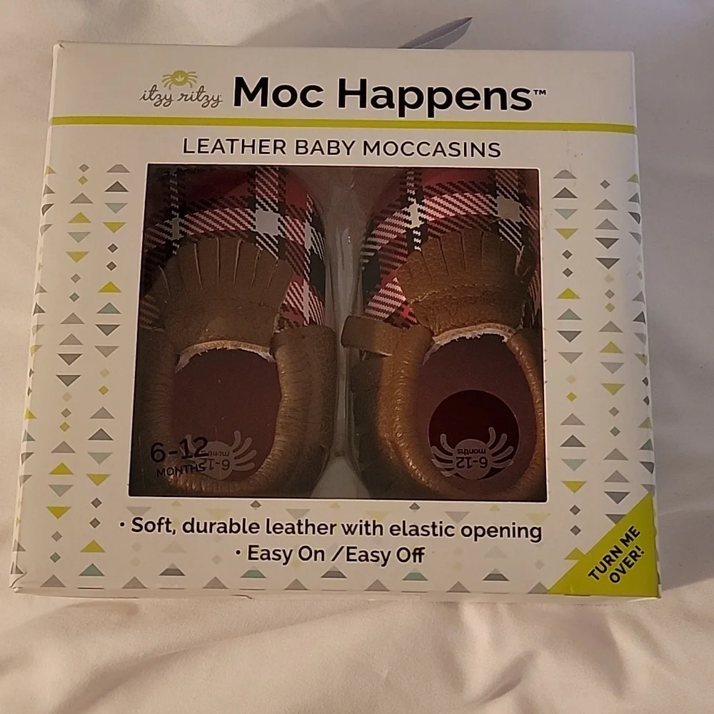 Itzy Ritzy NIB Lumberjack Plain Baby Mocs Red and Black Size 6-12 Months